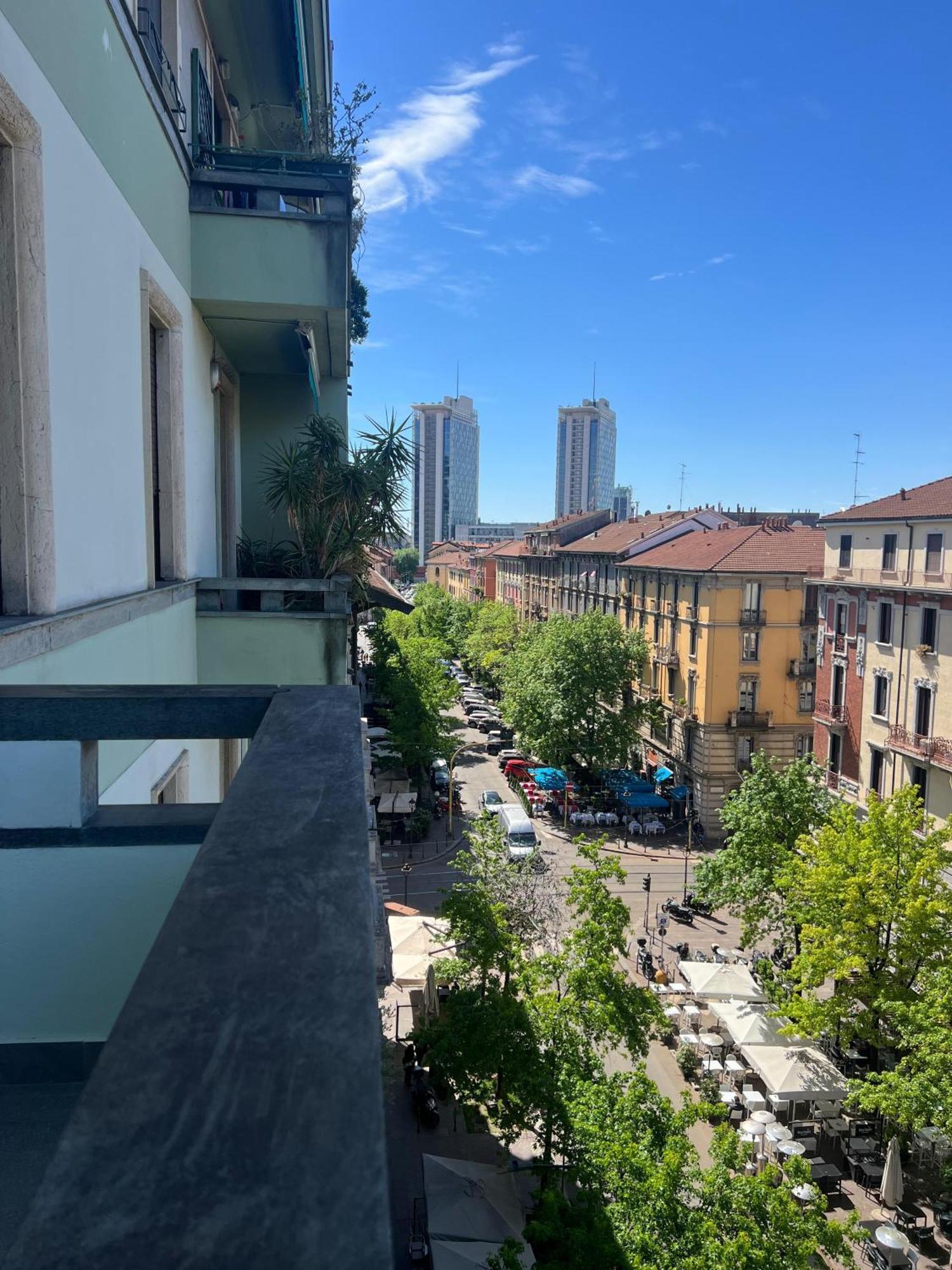 New Apartment With Balcony, Isola Bosco Verticale Milánó Kültér fotó
